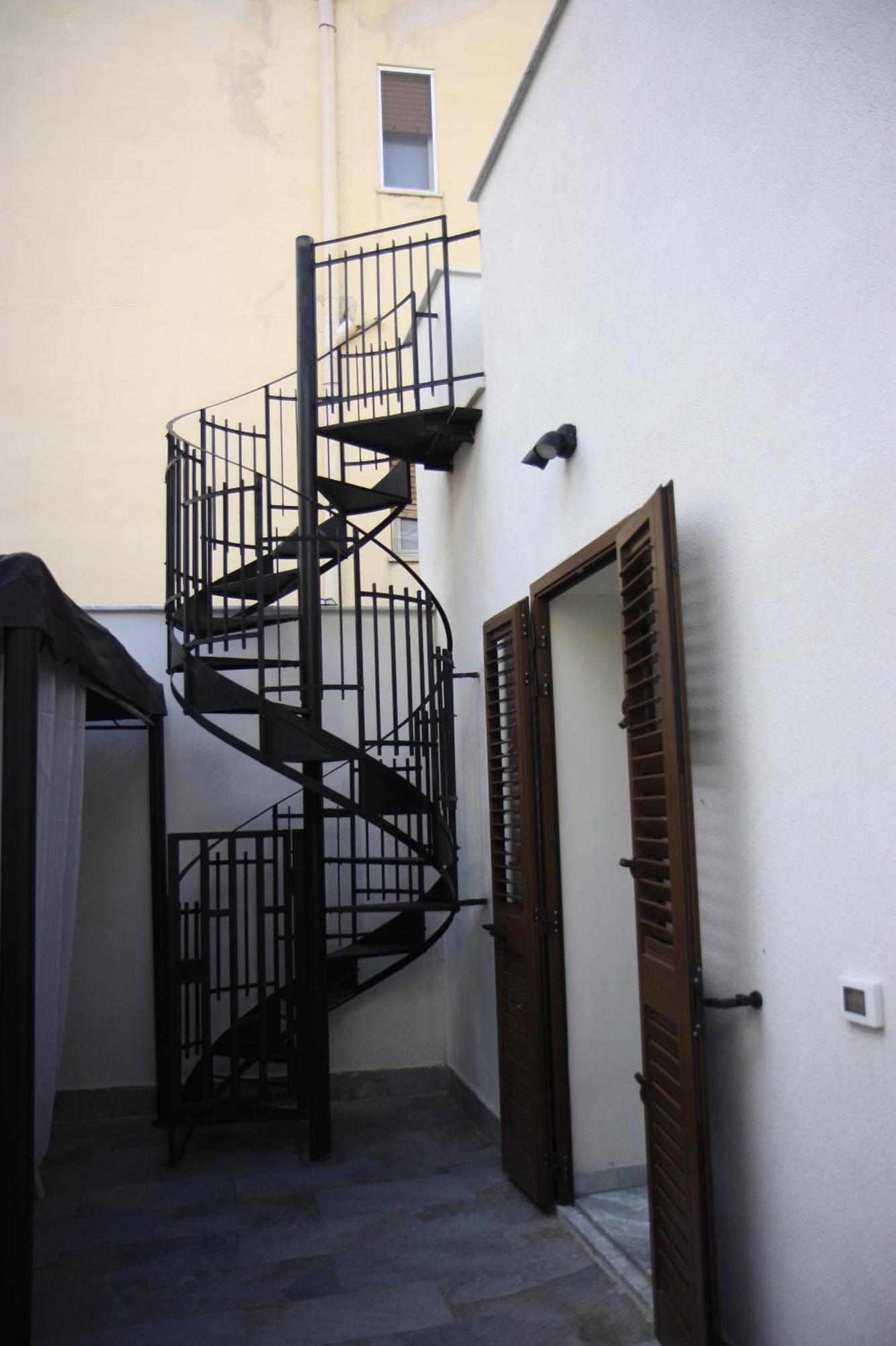 Zisas Apartment ปาแลร์โม ภายนอก รูปภาพ